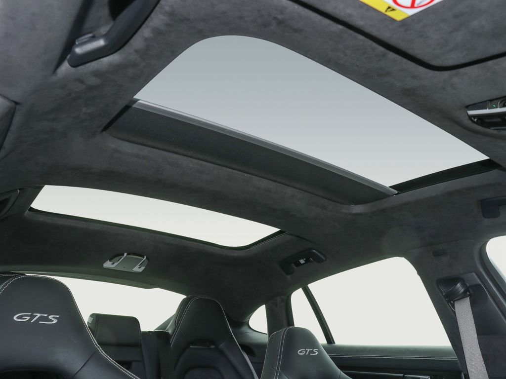 Porsche Panamera 2022