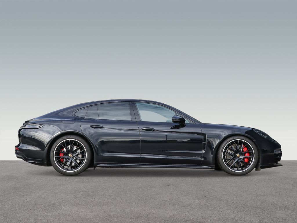 Porsche Panamera 2022