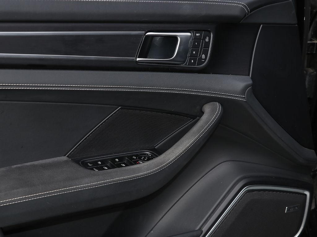 Porsche Panamera 2022