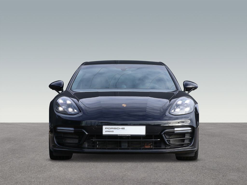 Porsche Panamera 2022