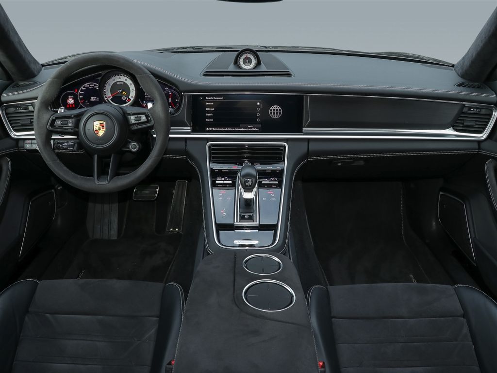 Porsche Panamera 2022