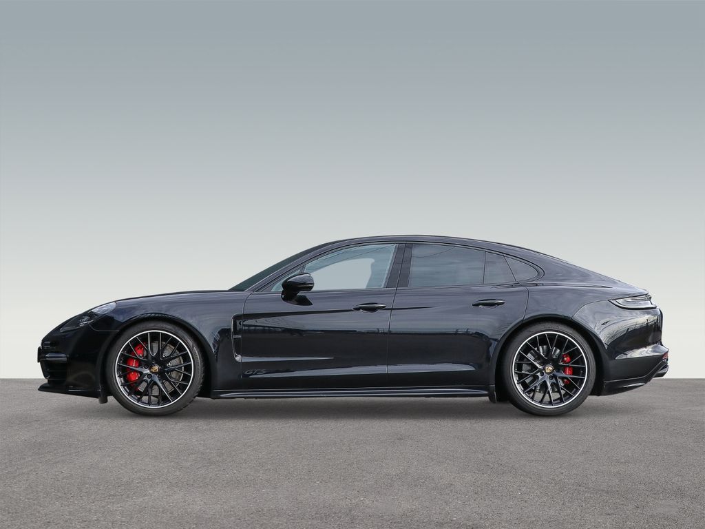 Porsche Panamera 2022