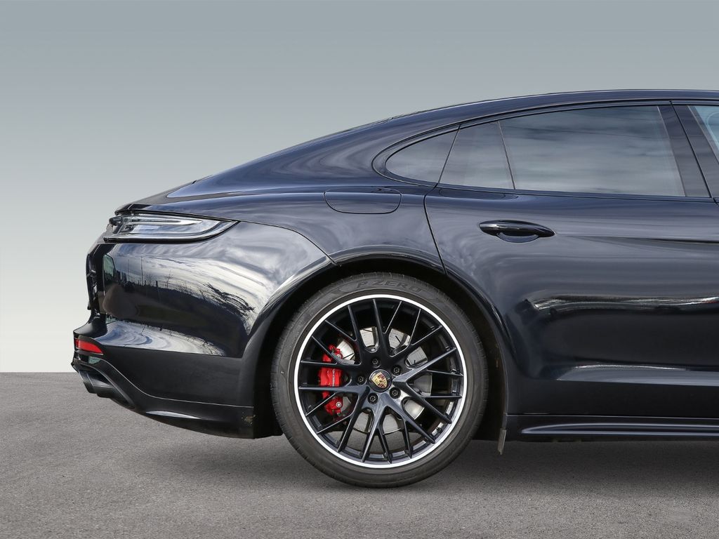 Porsche Panamera 2022
