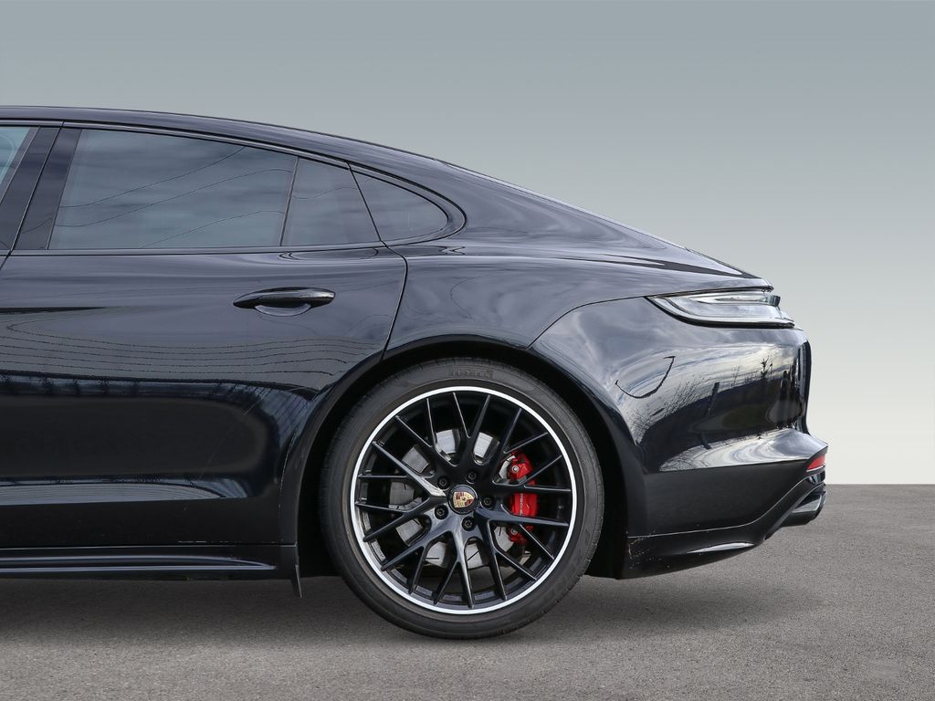Porsche Panamera 2022