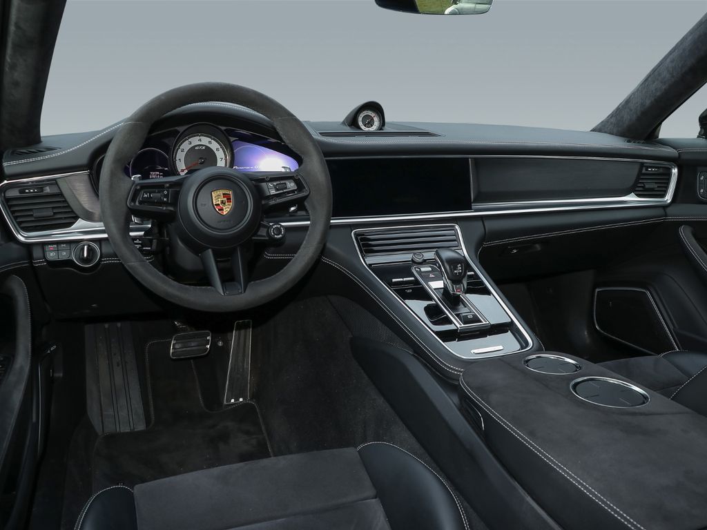Porsche Panamera 2022