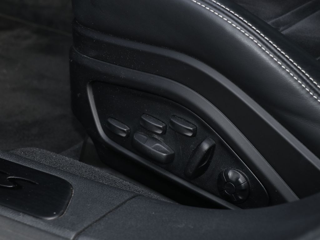 Porsche Panamera 2022