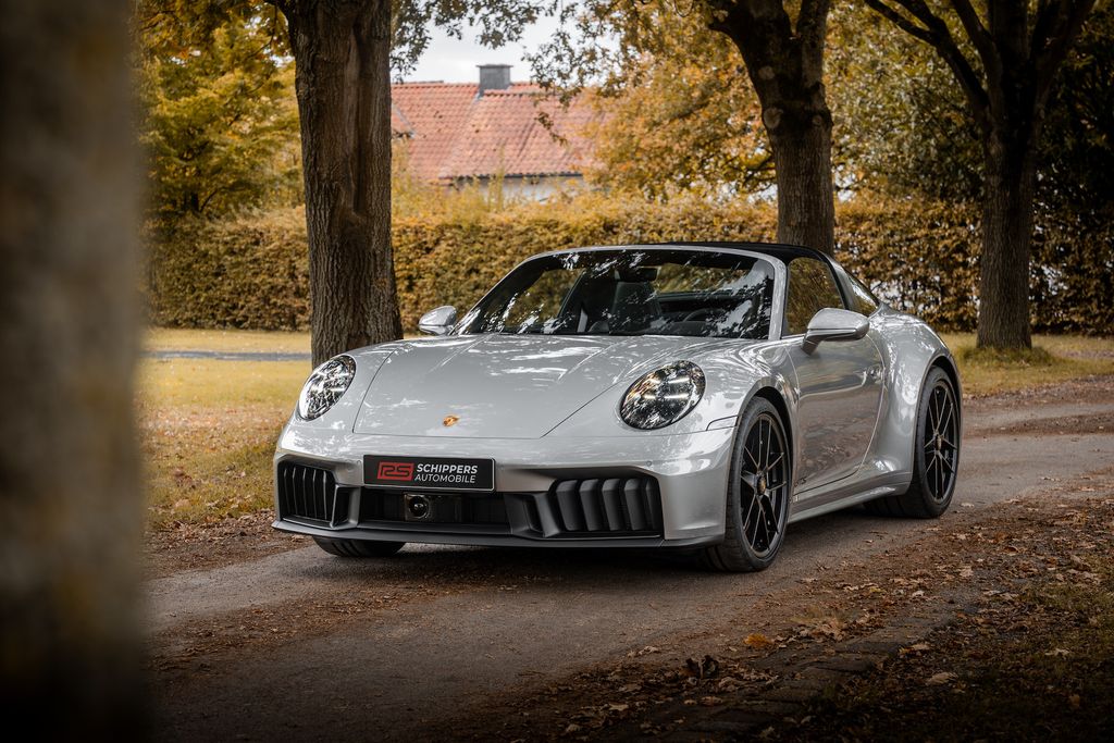 Porsche 992 2025
