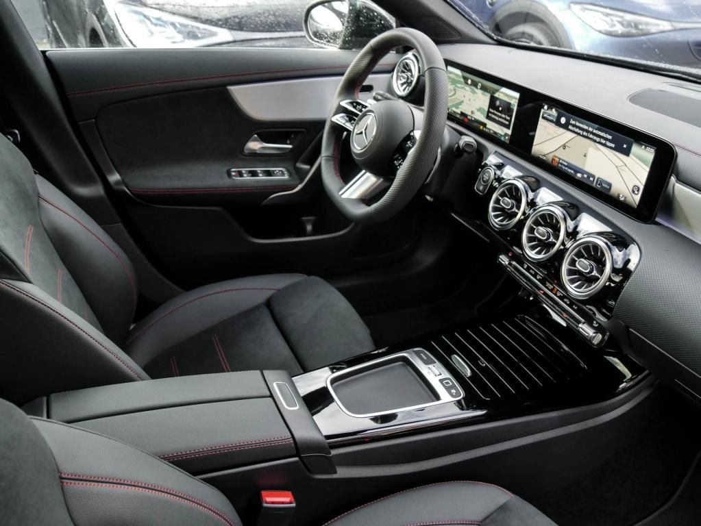 Mercedes-Benz CLA 200 2026