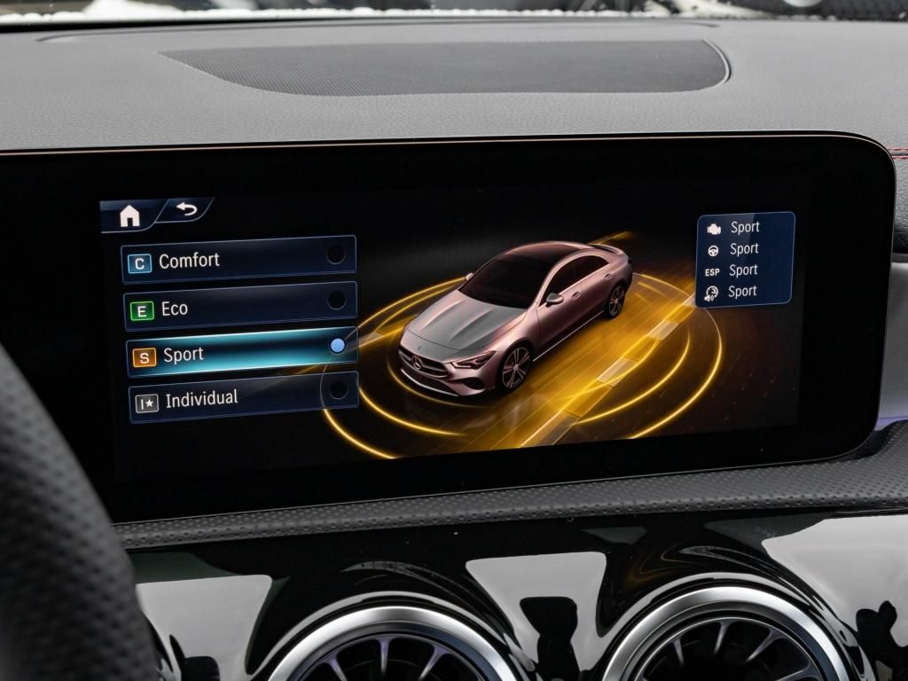 Mercedes-Benz CLA 200 2026