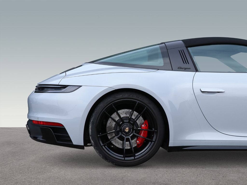 Porsche 992 2024