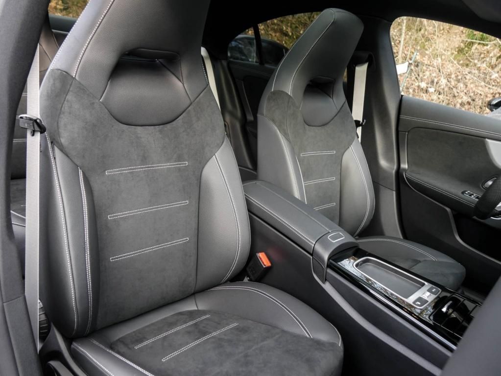 Mercedes-Benz CLA 200 2026