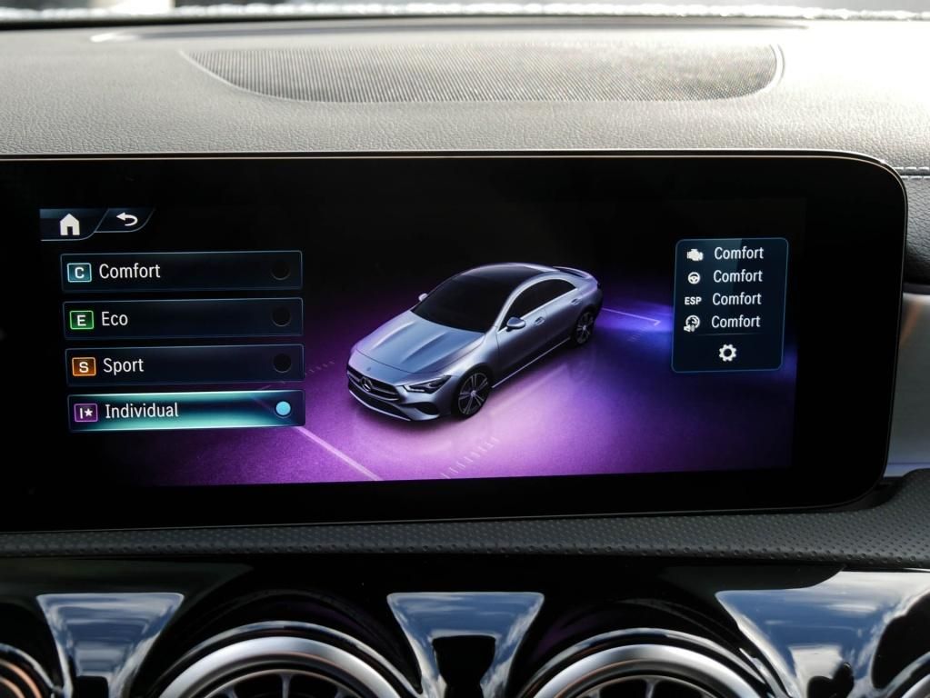 Mercedes-Benz CLA 200 2026