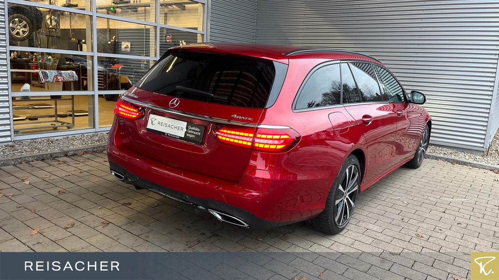 Mercedes-Benz E 300 2023