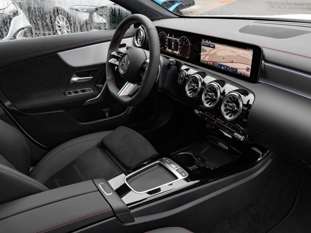 Mercedes-Benz CLA 200 2026