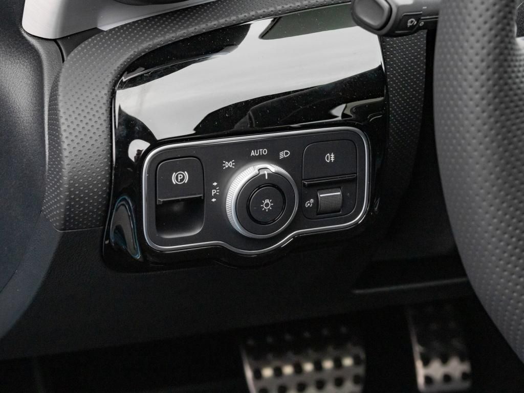 Mercedes-Benz CLA 200 2026