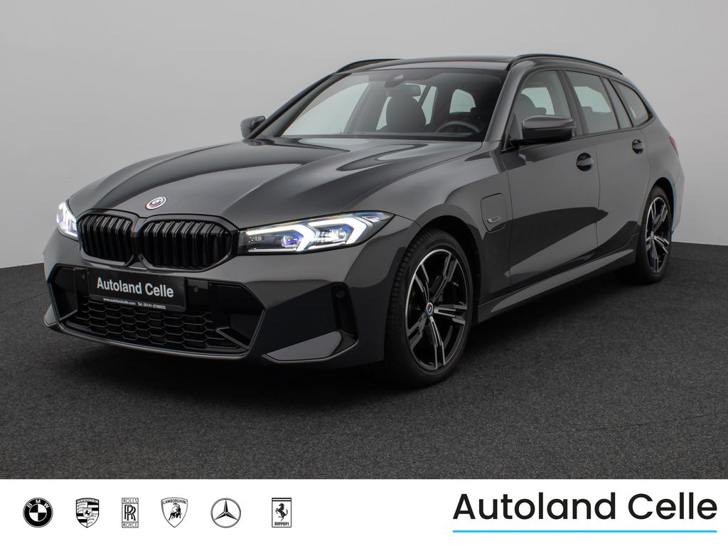 BMW 330 2022
