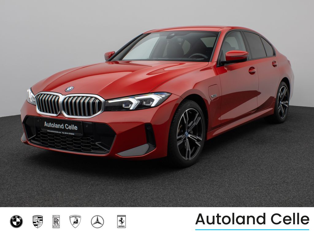 BMW 330 2022
