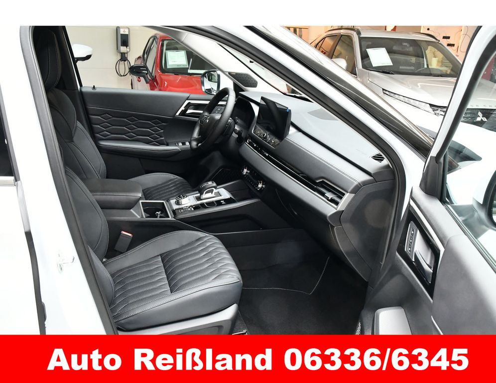 Mitsubishi Outlander 2025