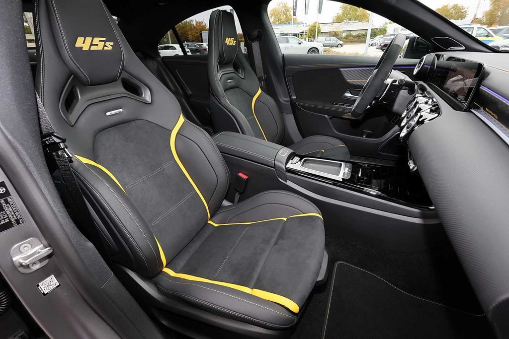 Mercedes-Benz CLA 45 AMG 2025