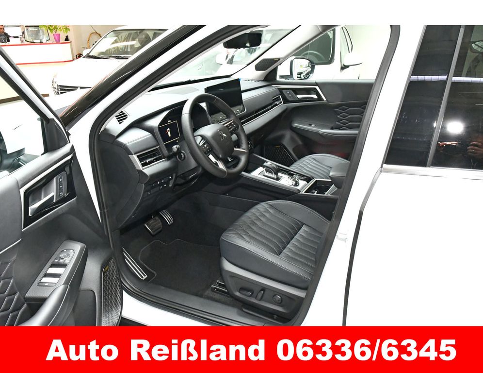 Mitsubishi Outlander 2025