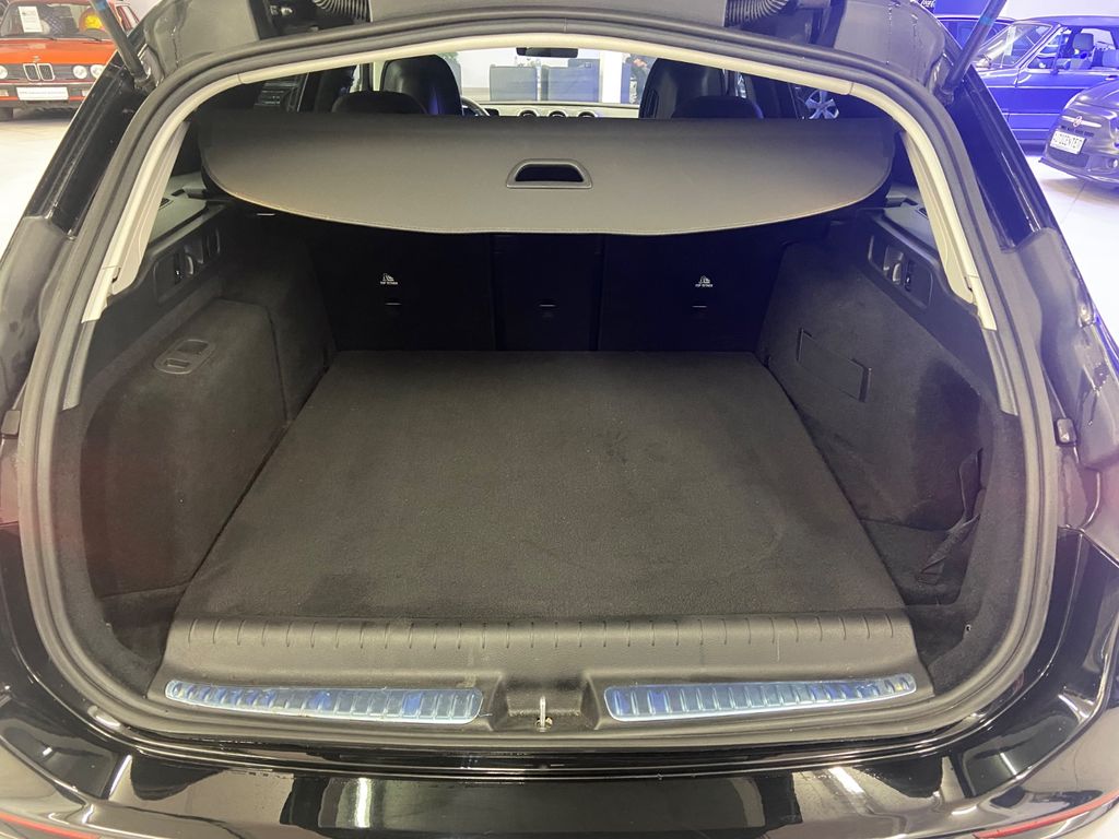 Mercedes-Benz C 300 2024