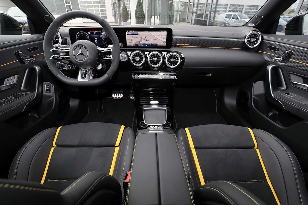 Mercedes-Benz CLA 45 AMG 2025