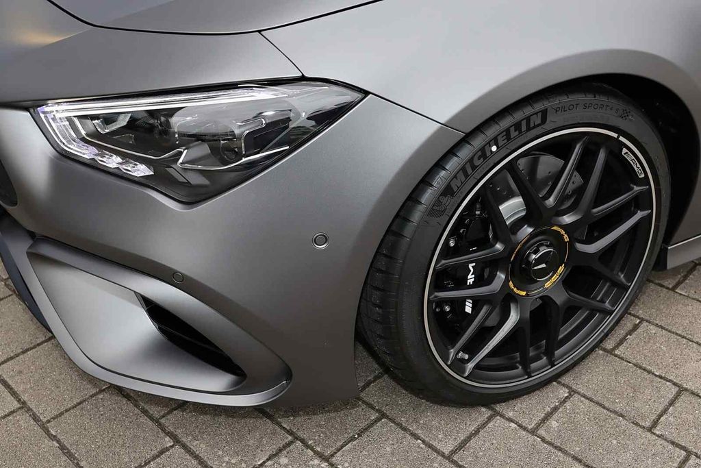 Mercedes-Benz CLA 45 AMG 2025
