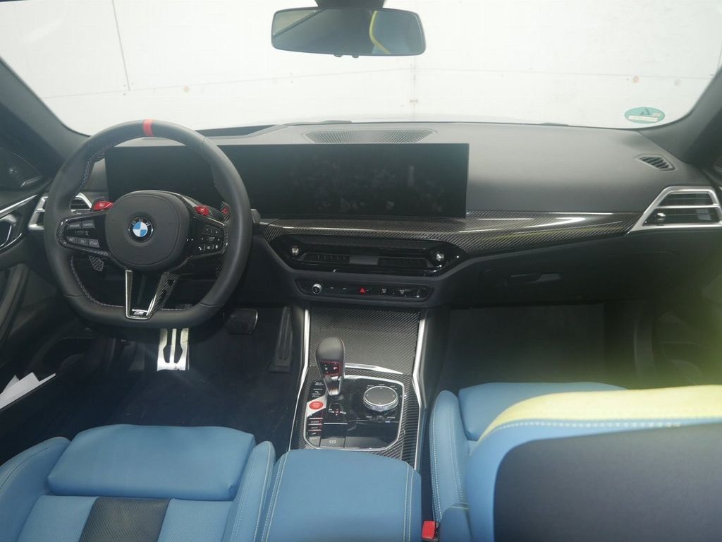 BMW M4 2025