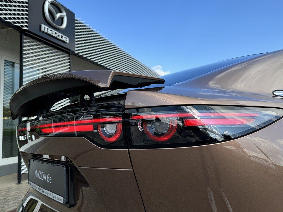 Mazda 6e