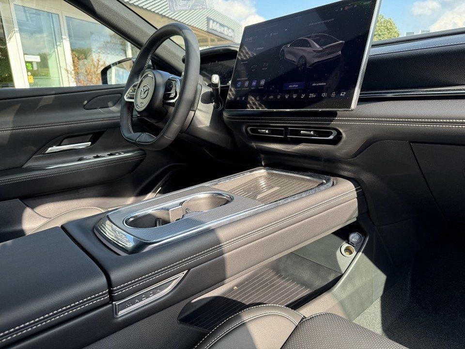 Mazda 6e
