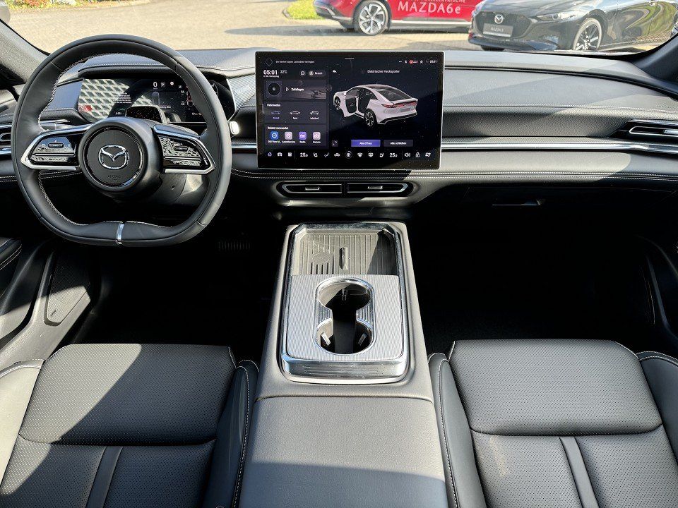 Mazda 6e