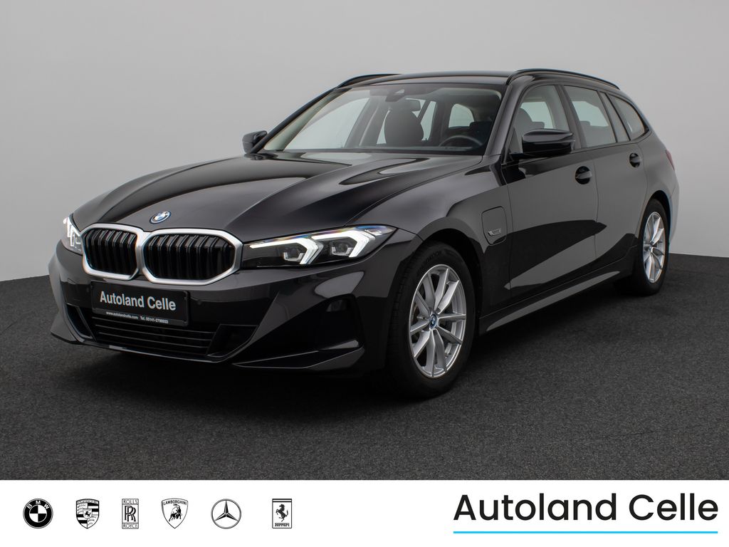 BMW 330 2022