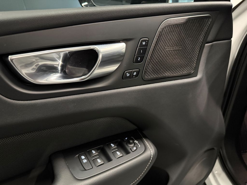 Volvo XC60 2021
