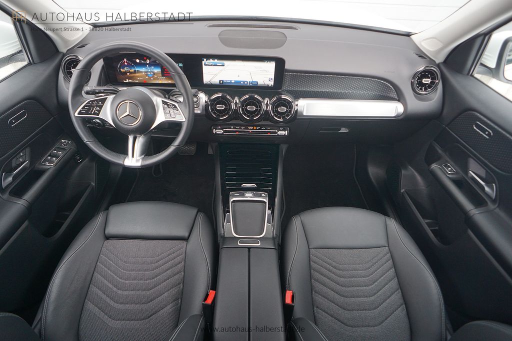 Mercedes-Benz GLB 220 2025