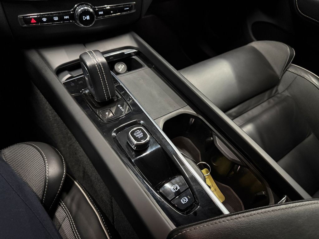 Volvo XC60 2021