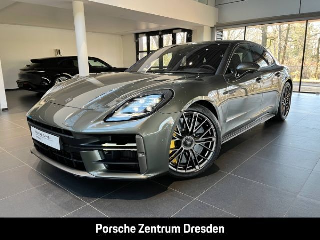 Porsche Panamera 2025