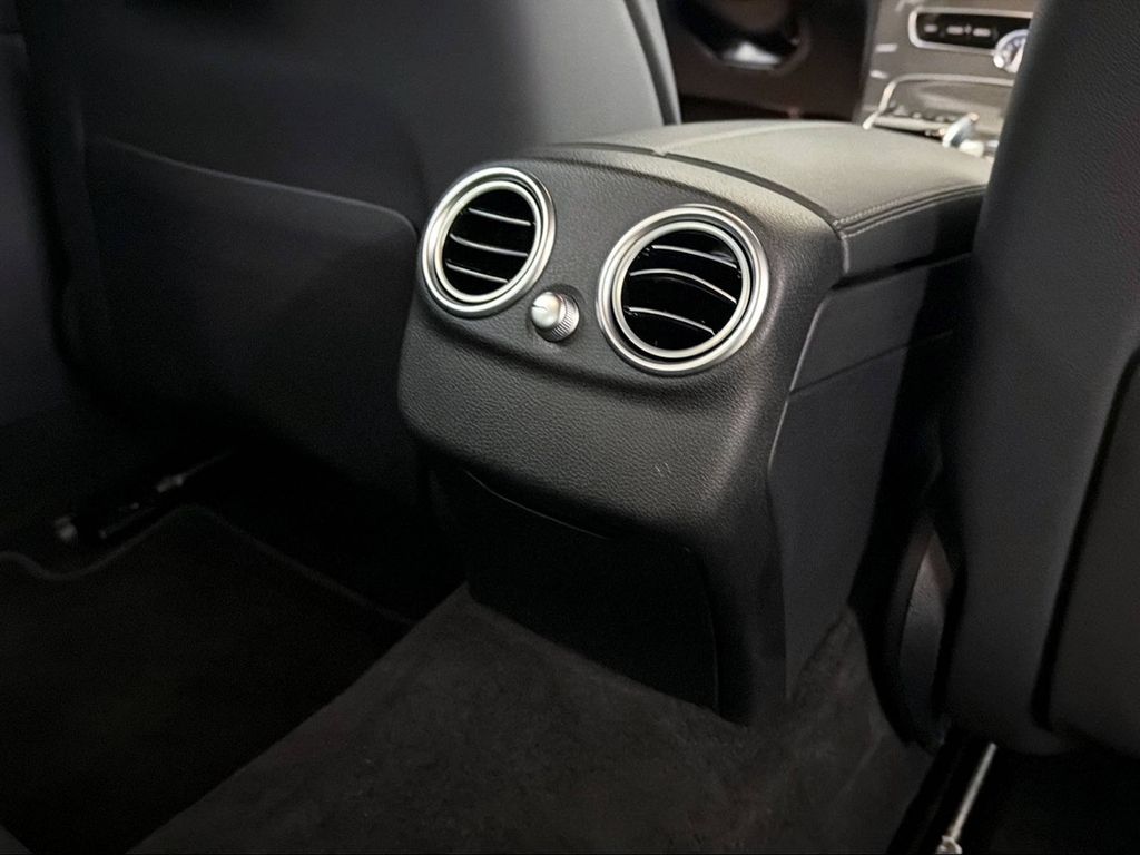 Mercedes-Benz C 300 2020