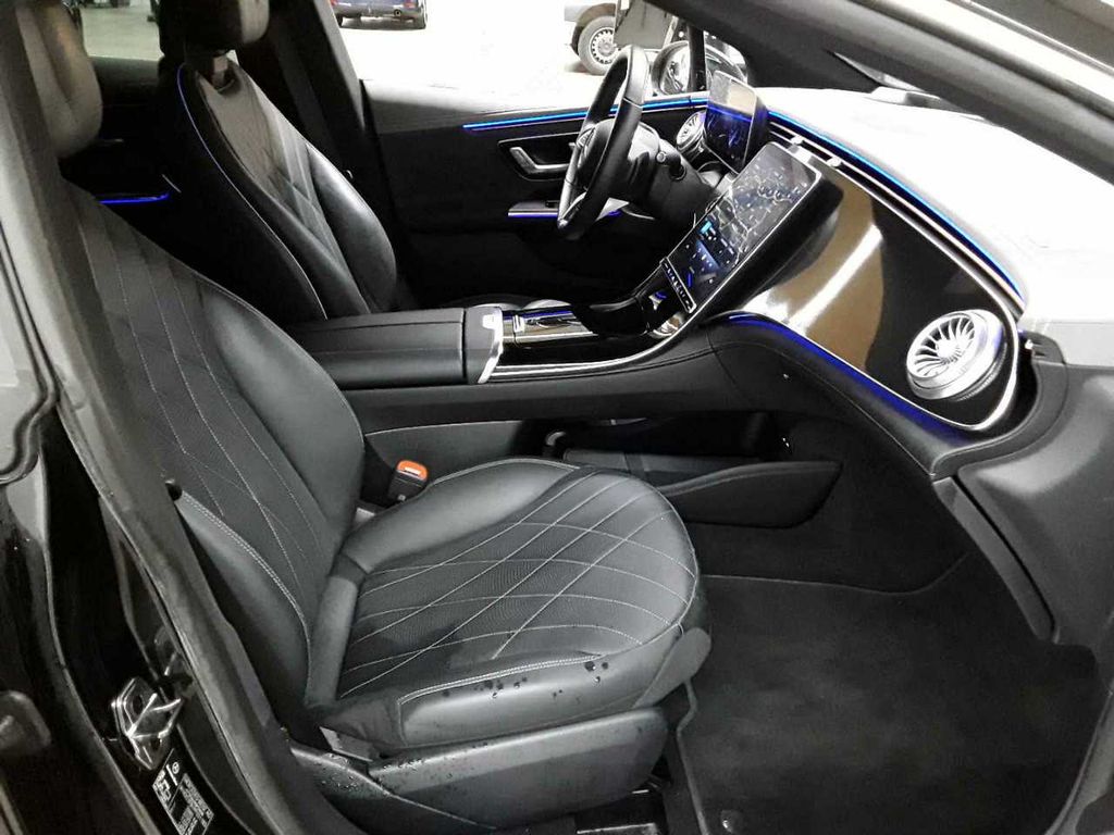 Mercedes-Benz EQE 2023