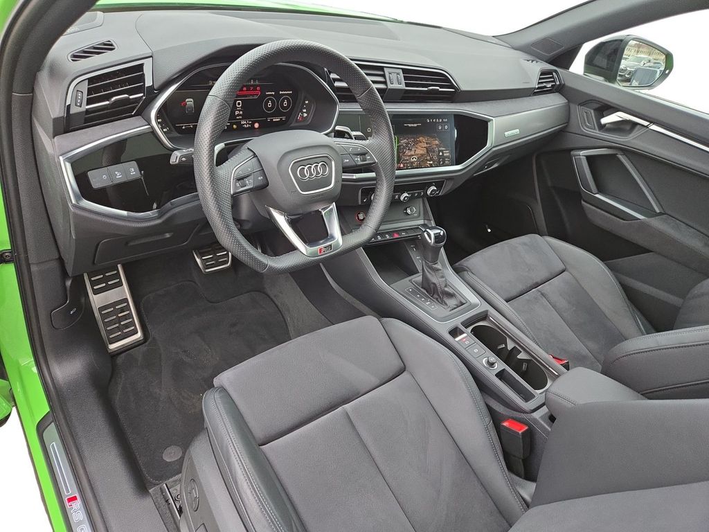 Audi RSQ3 2024
