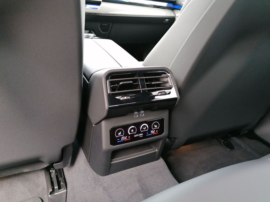 BMW i5 2025
