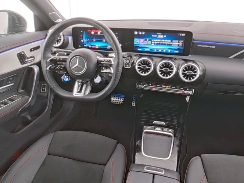 Mercedes-Benz CLA 35 AMG 2025