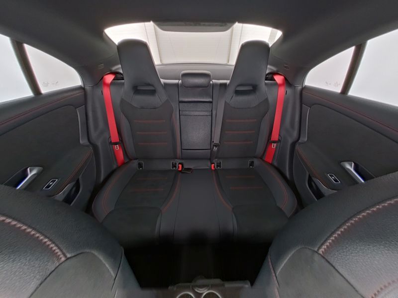 Mercedes-Benz CLA 35 AMG 2025