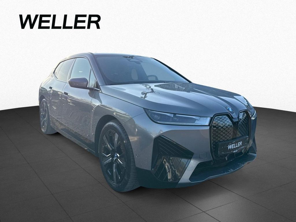 BMW iX 2023