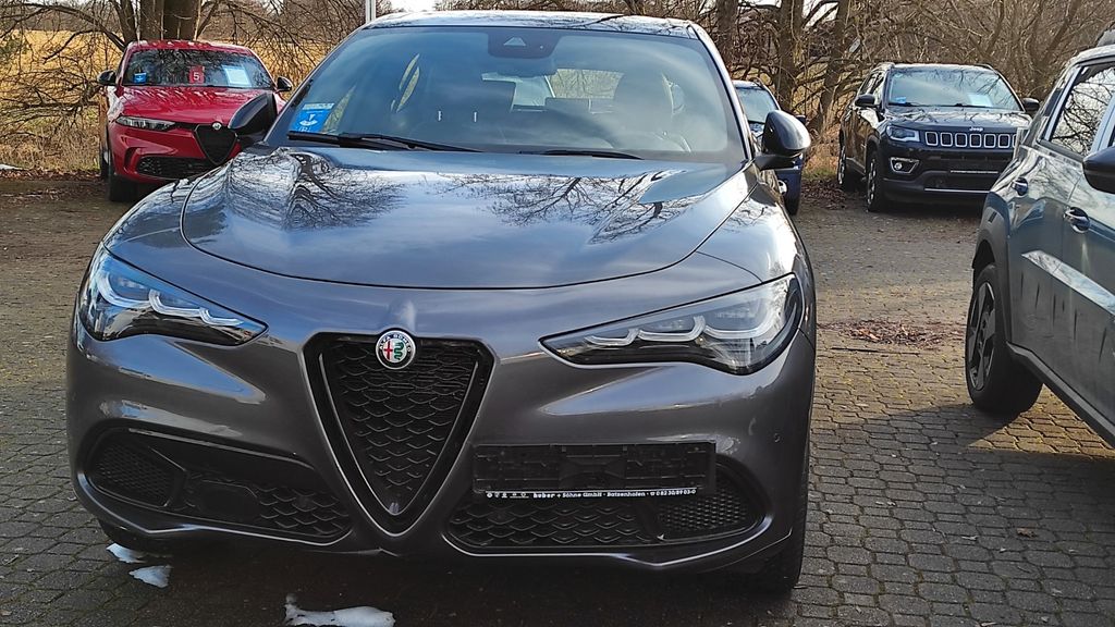 Alfa Romeo Stelvio 2023