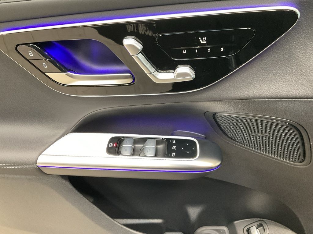 Mercedes-Benz GLC 300 2026