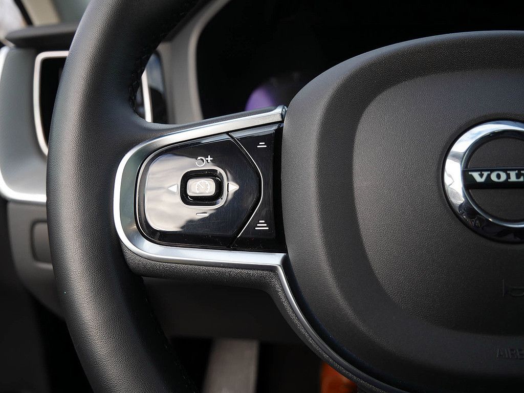 Volvo XC60 2022