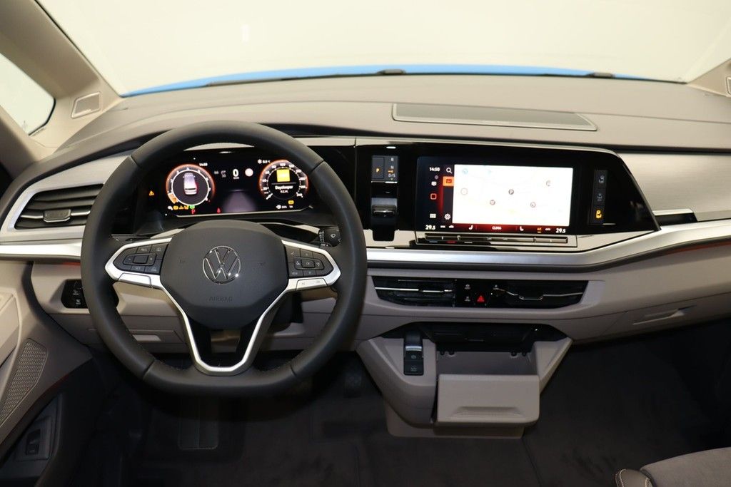 Volkswagen T7 Multivan 2025