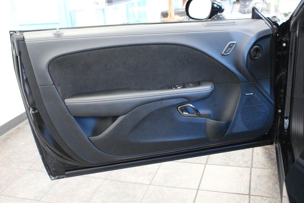 Dodge Challenger 2025