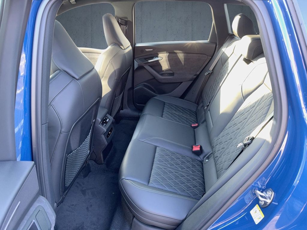 Audi SQ6 e-tron 2024