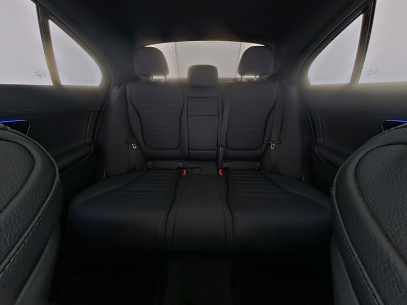 Mercedes-Benz C 300 2024